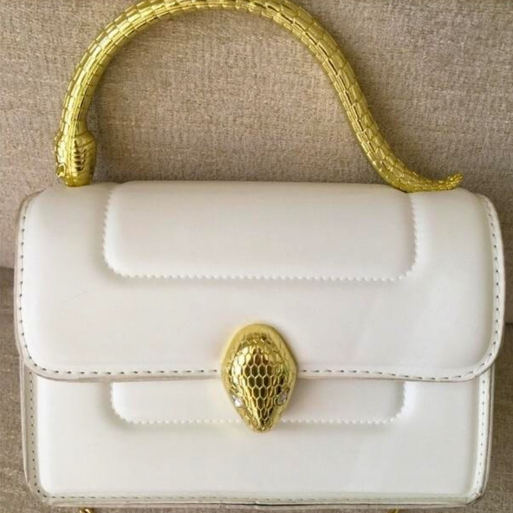 🟤Women’s Small White Bag With Heavy Gold Serpent Hardware Clutch Bag